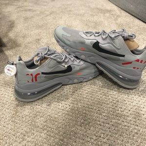Nike Men’s Airmax 270 Just Do It Wolf Grey
